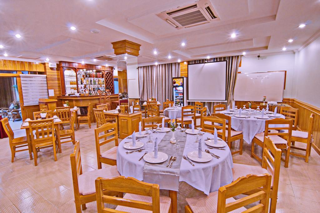Hotel Dingar Mandalay Buitenkant foto