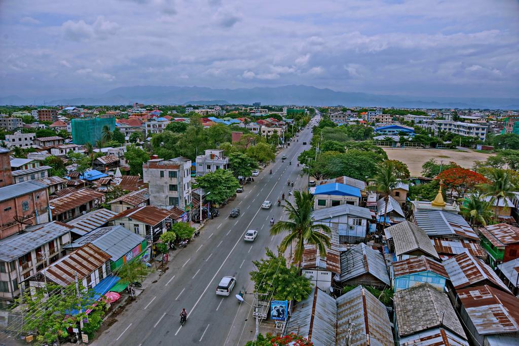 Hotel Dingar Mandalay Buitenkant foto