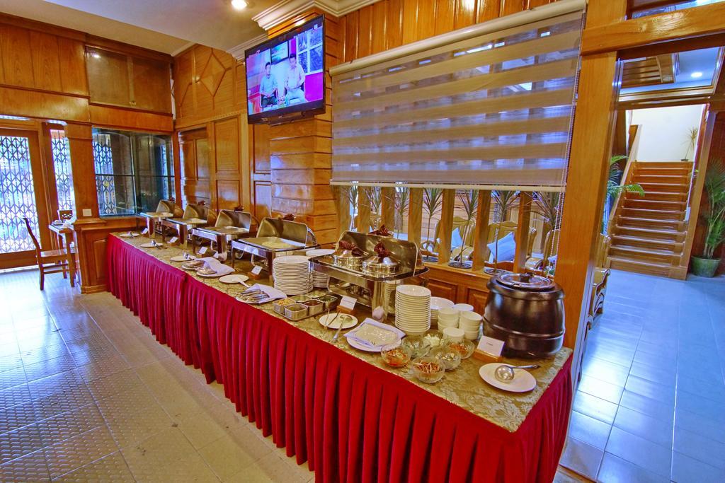 Hotel Dingar Mandalay Buitenkant foto