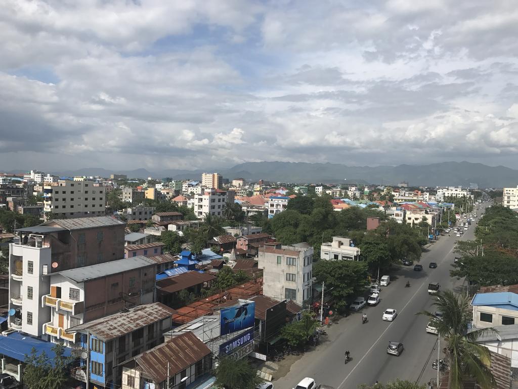 Hotel Dingar Mandalay Buitenkant foto
