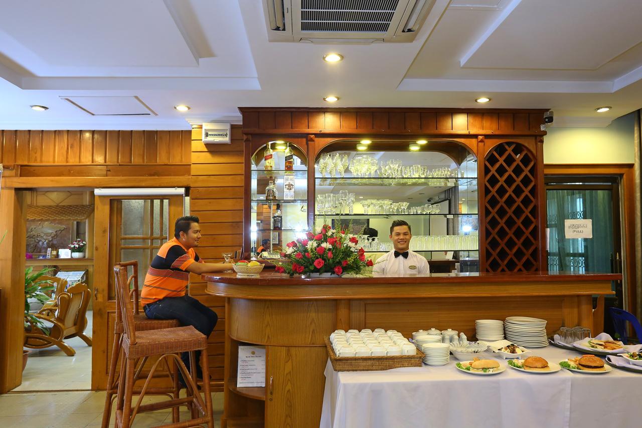 Hotel Dingar Mandalay Buitenkant foto