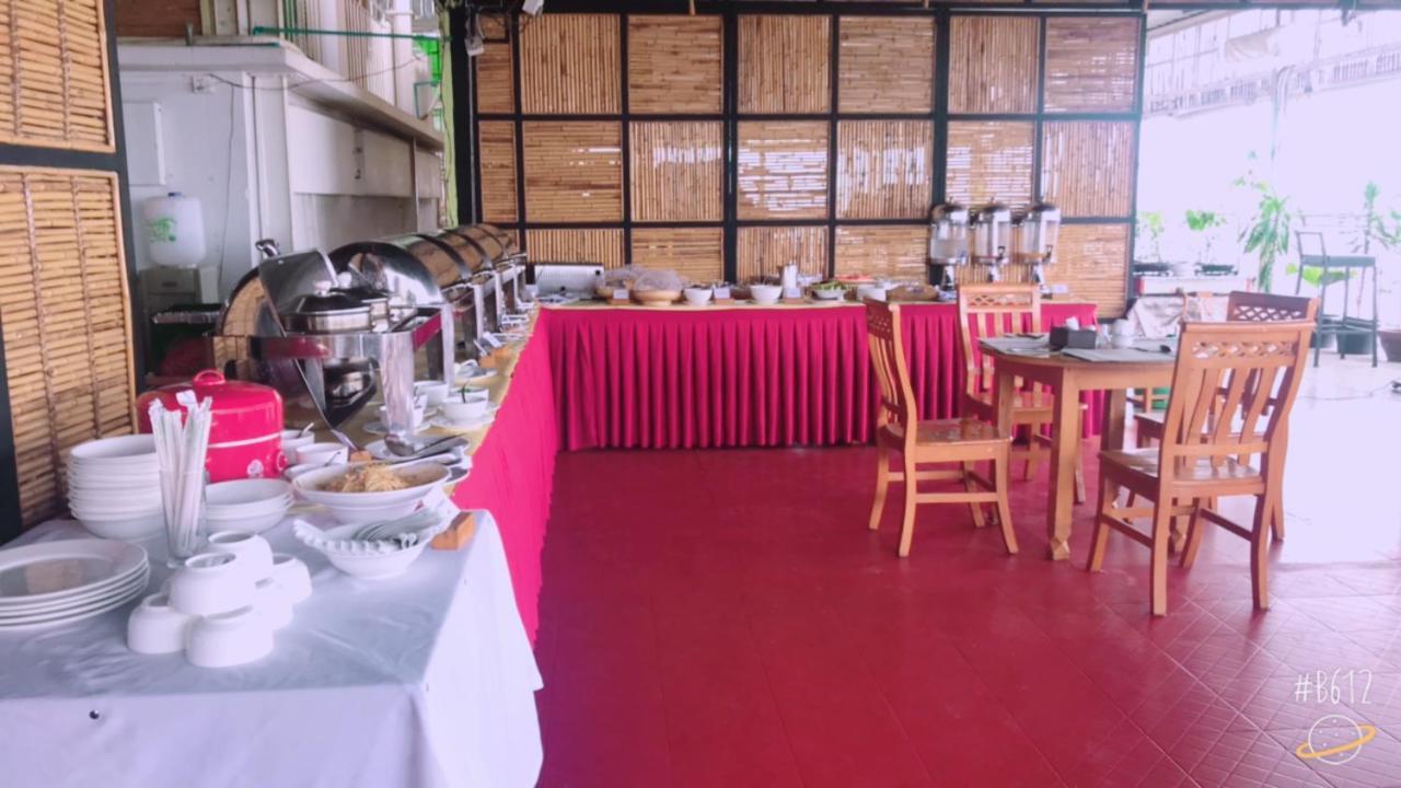Hotel Dingar Mandalay Buitenkant foto