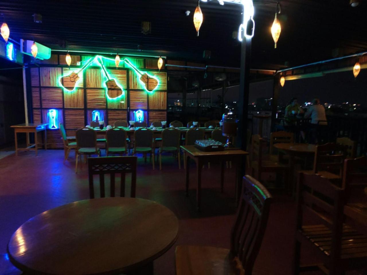 Hotel Dingar Mandalay Buitenkant foto